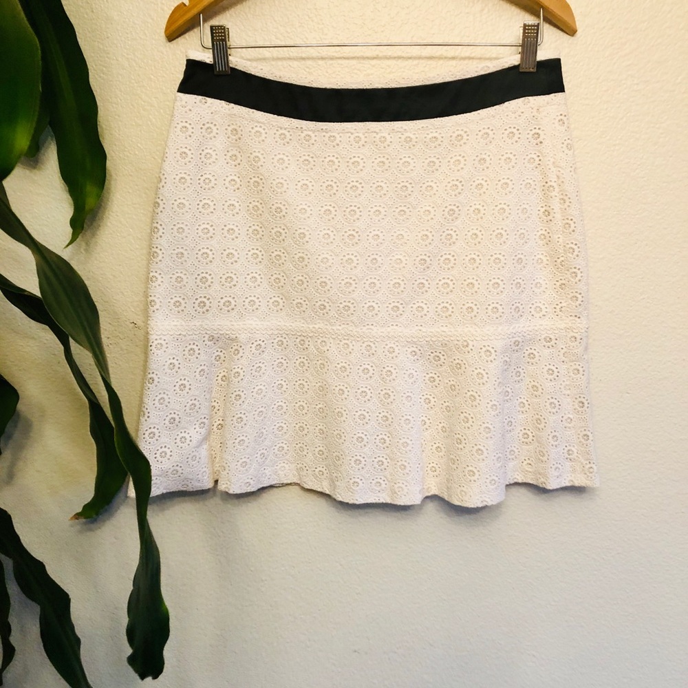 Karen Millen Crocheted White Skirt w/Satin Trim - Picture 7 of 8
